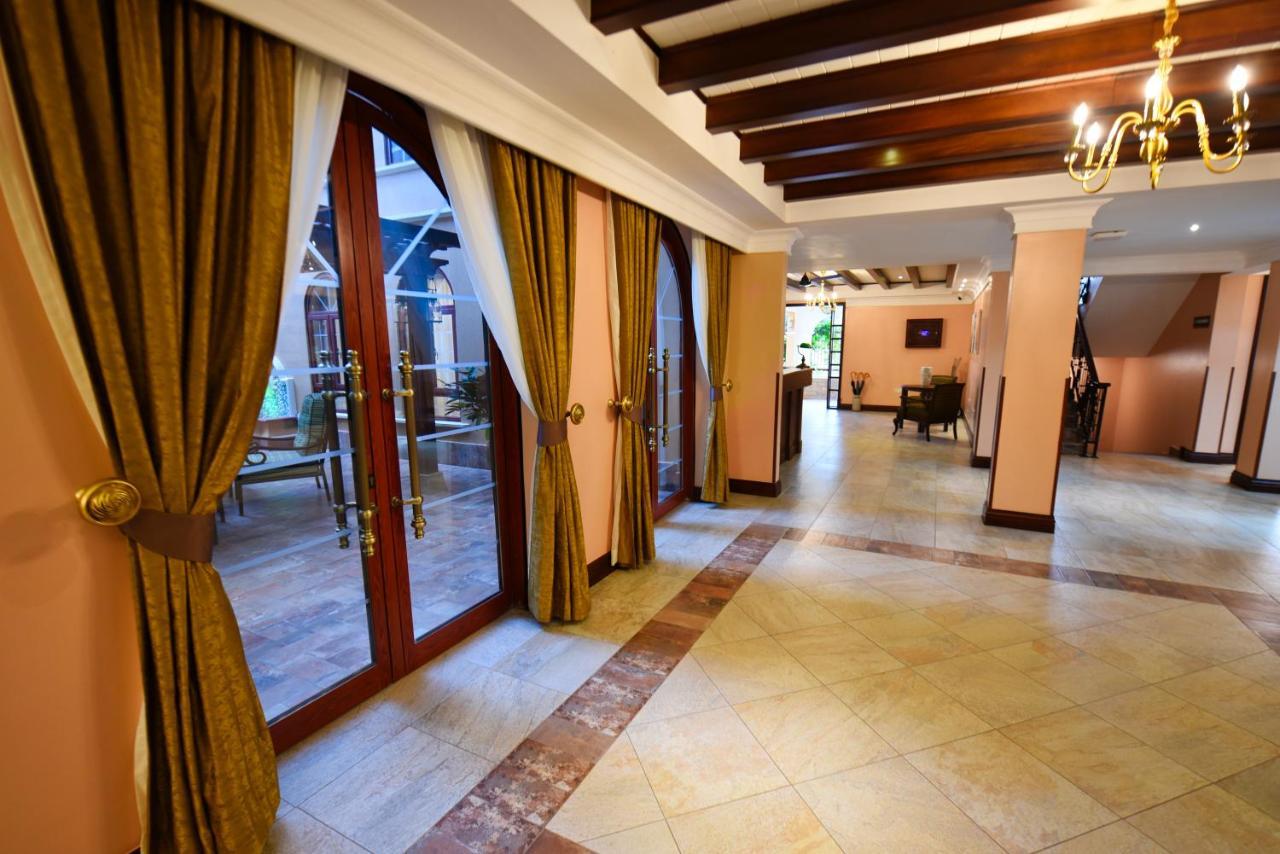 Casa Solada Hotel Kampala Exteriér fotografie